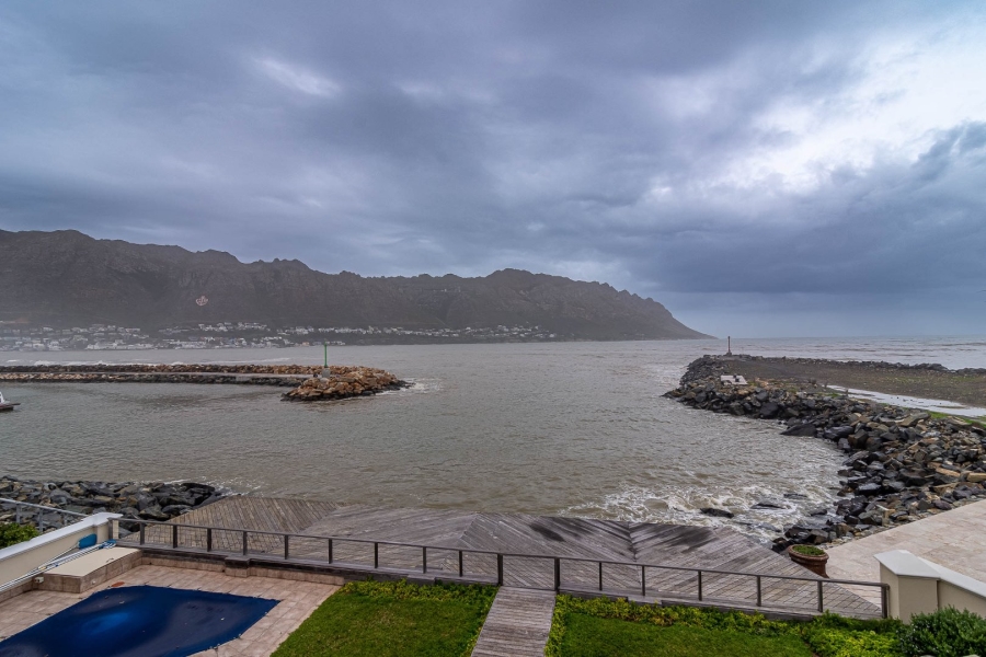 3 Bedroom Property for Sale in Harbour Island Western Cape